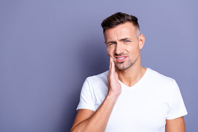 Middle Age Man Toothache Deagreez 400