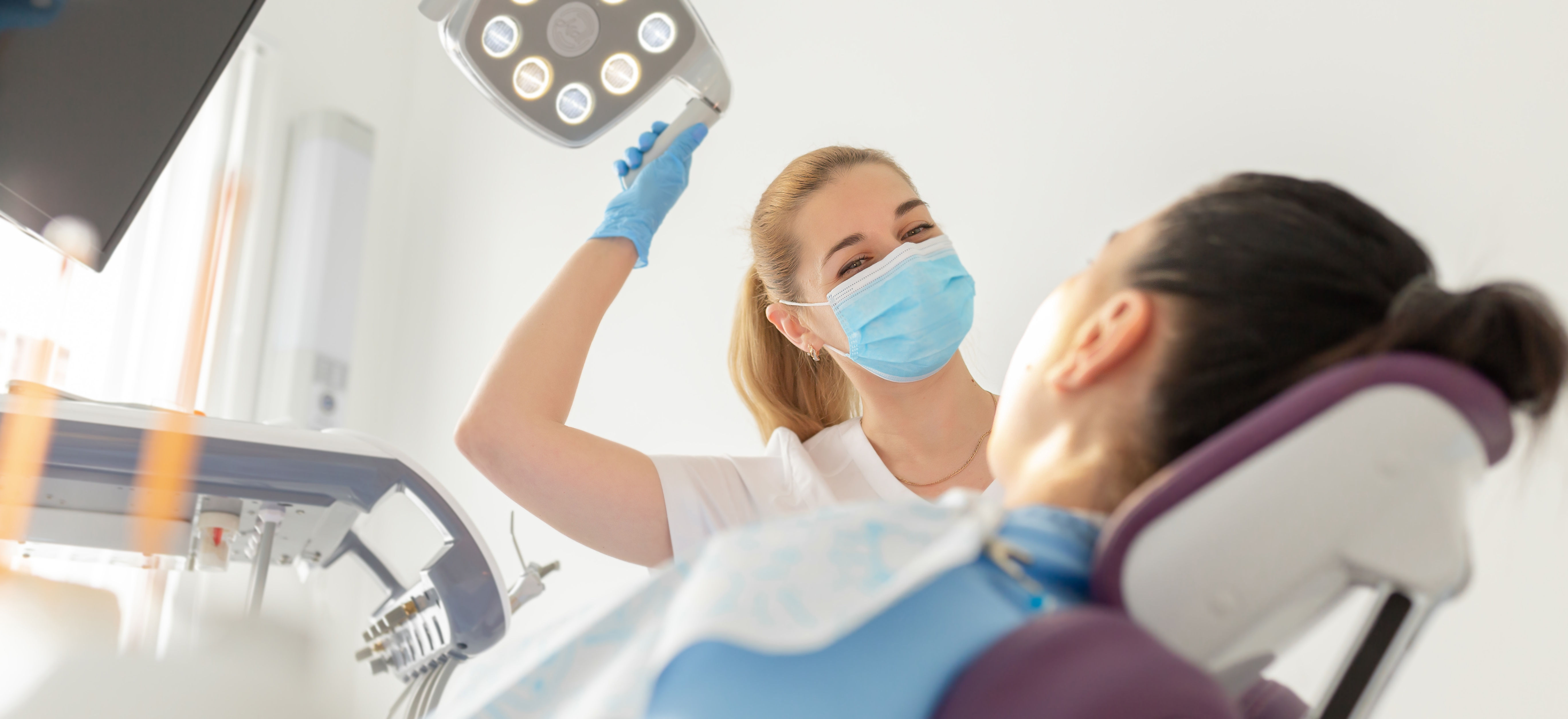 Dental Asst Patient &yacy;&ncy;&acy; &vcy;&icy;&ncy;&ncy;&icy;&kcy;&ocy;&vcy;&acy;