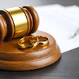 Wedding Bands Gavel Siti