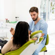 Dentist Consult Patient Zamrznuti Tonovi