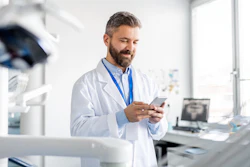 Dentist Smartphone