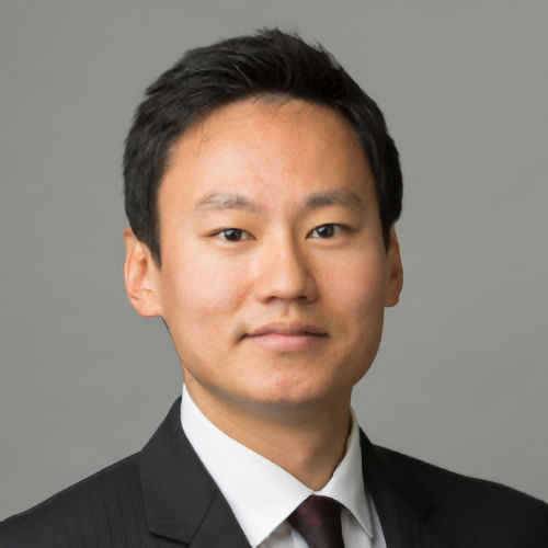 Headshot of Kwanwoo Lee.