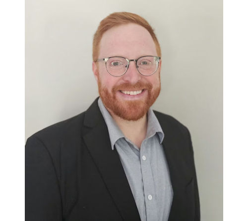 Headshot of Chris Mizenko, co-founder of Zen Dental Support.