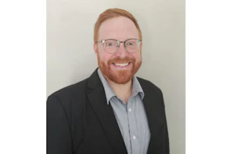 Headshot of Chris Mizenko, co-founder of Zen Dental Support.